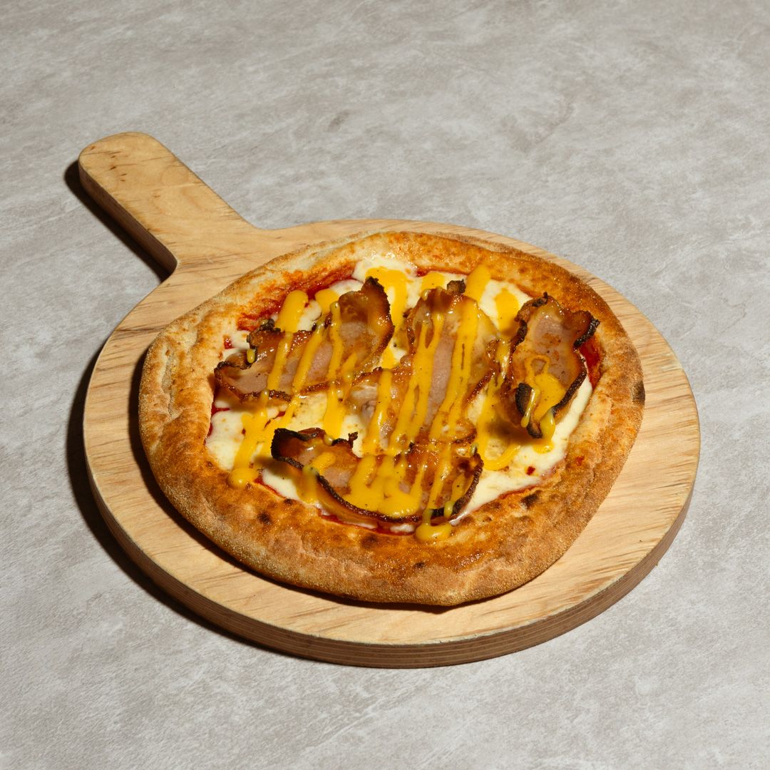 Carbonara pizza