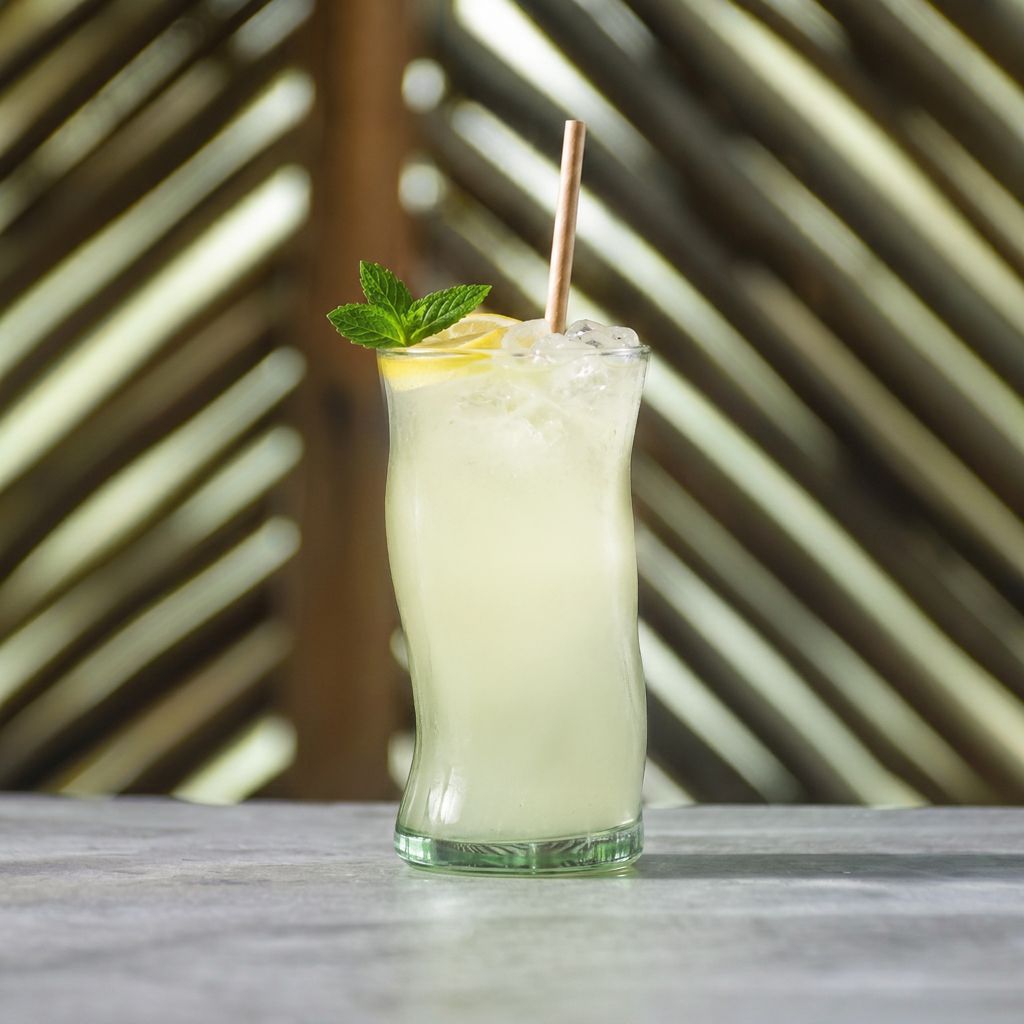 Coconut lemonade
