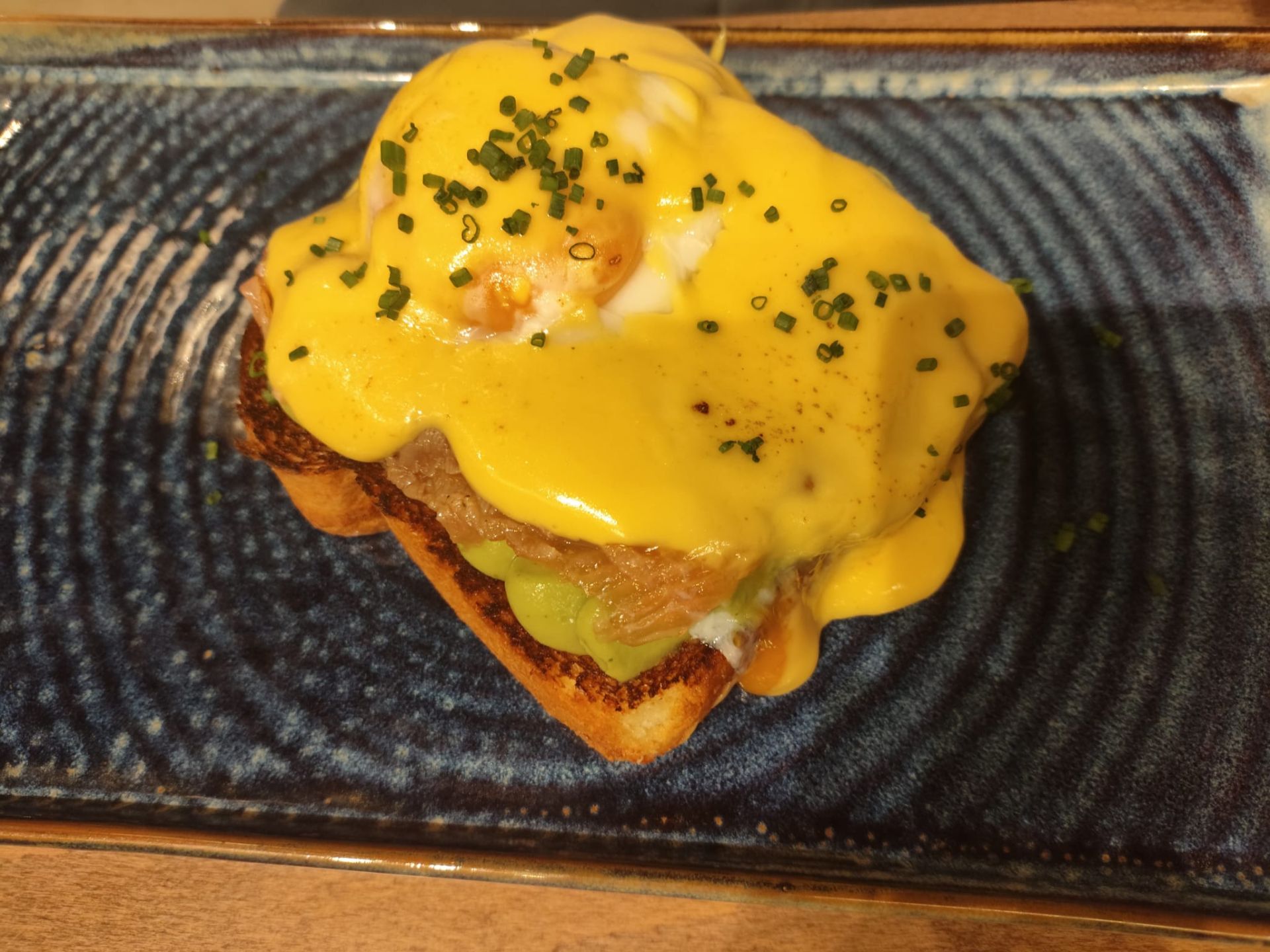 Tostada salmón